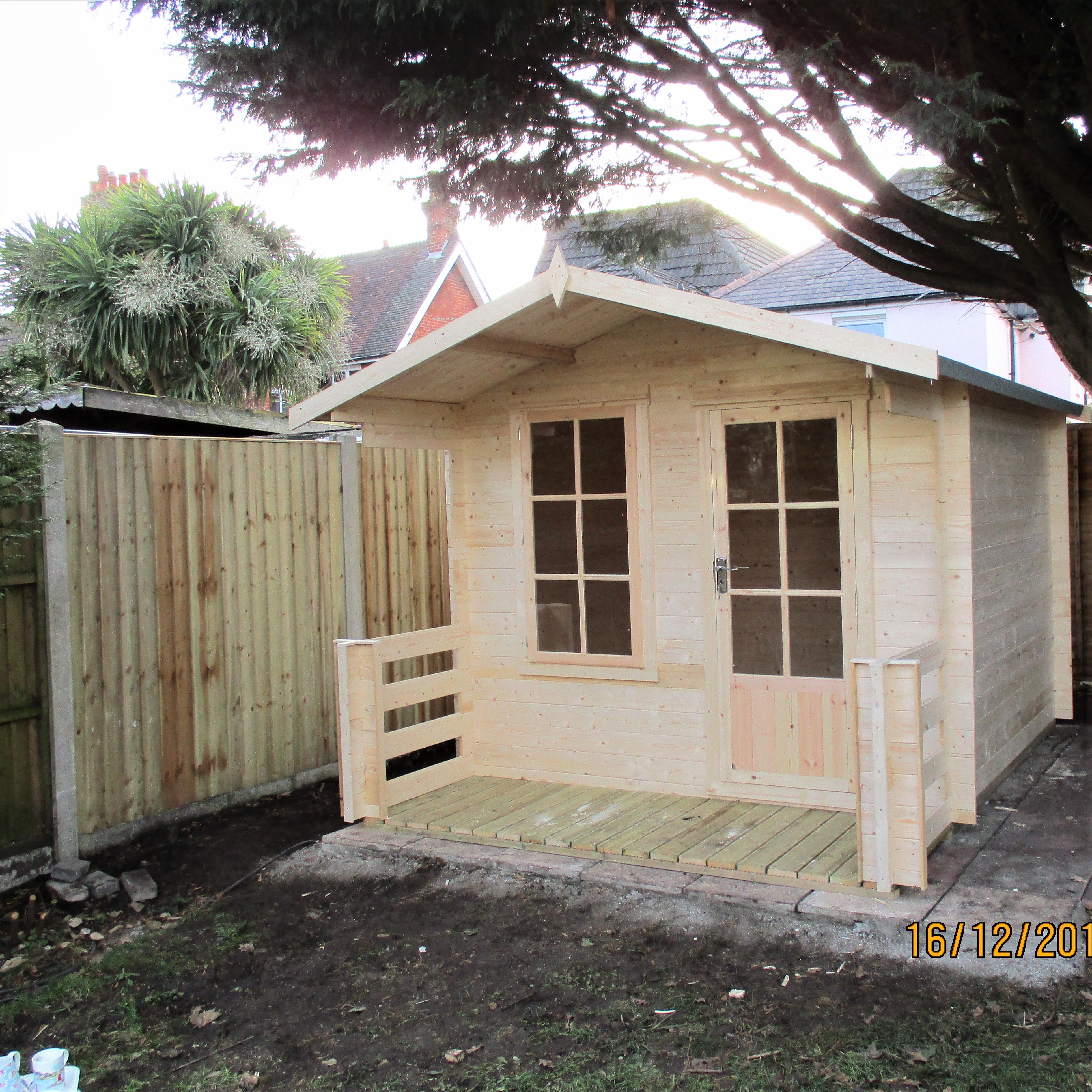 Shire Maulden With Verandah 19mm Log Cabin 10x10