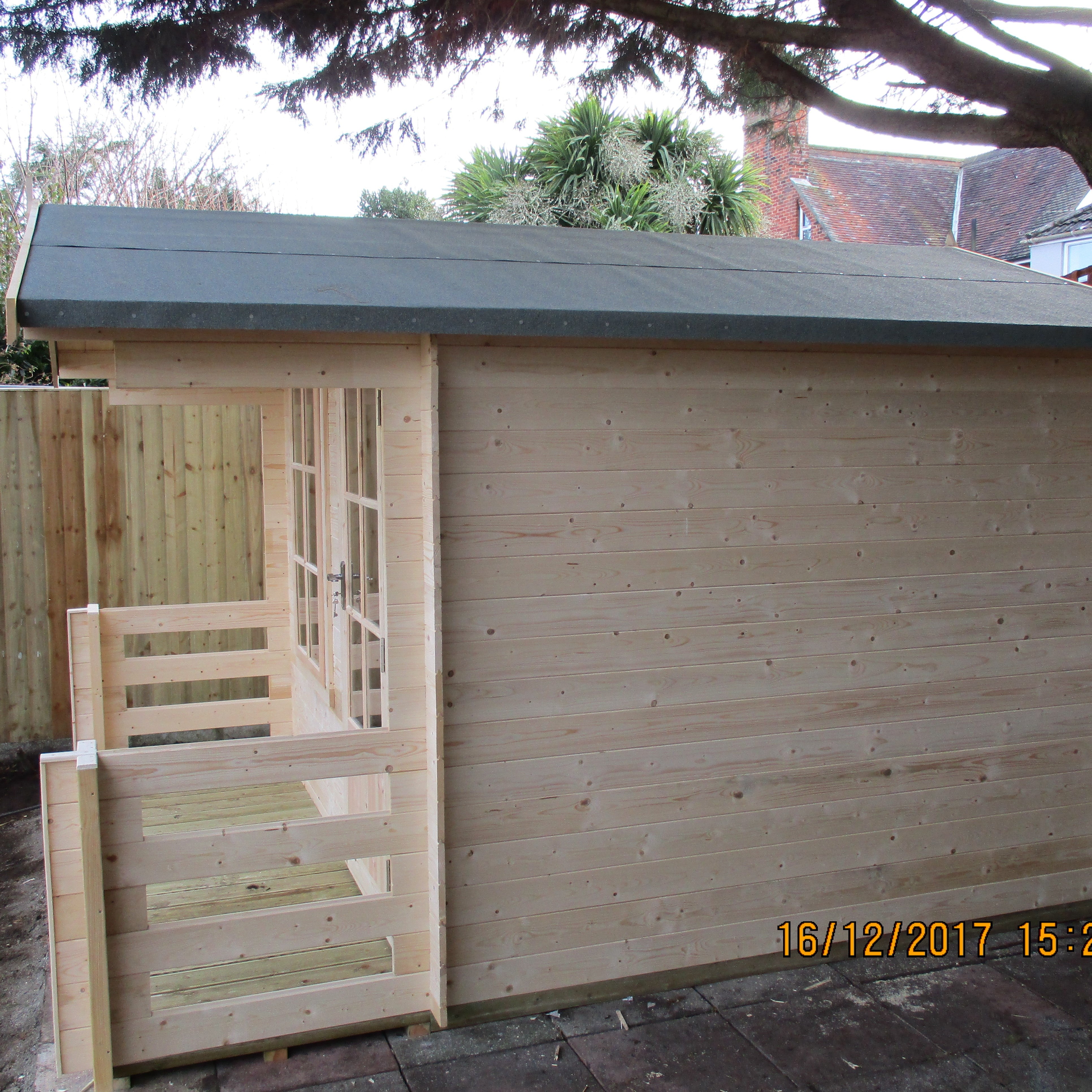 Shire Maulden With Verandah 19mm Log Cabin 10x10