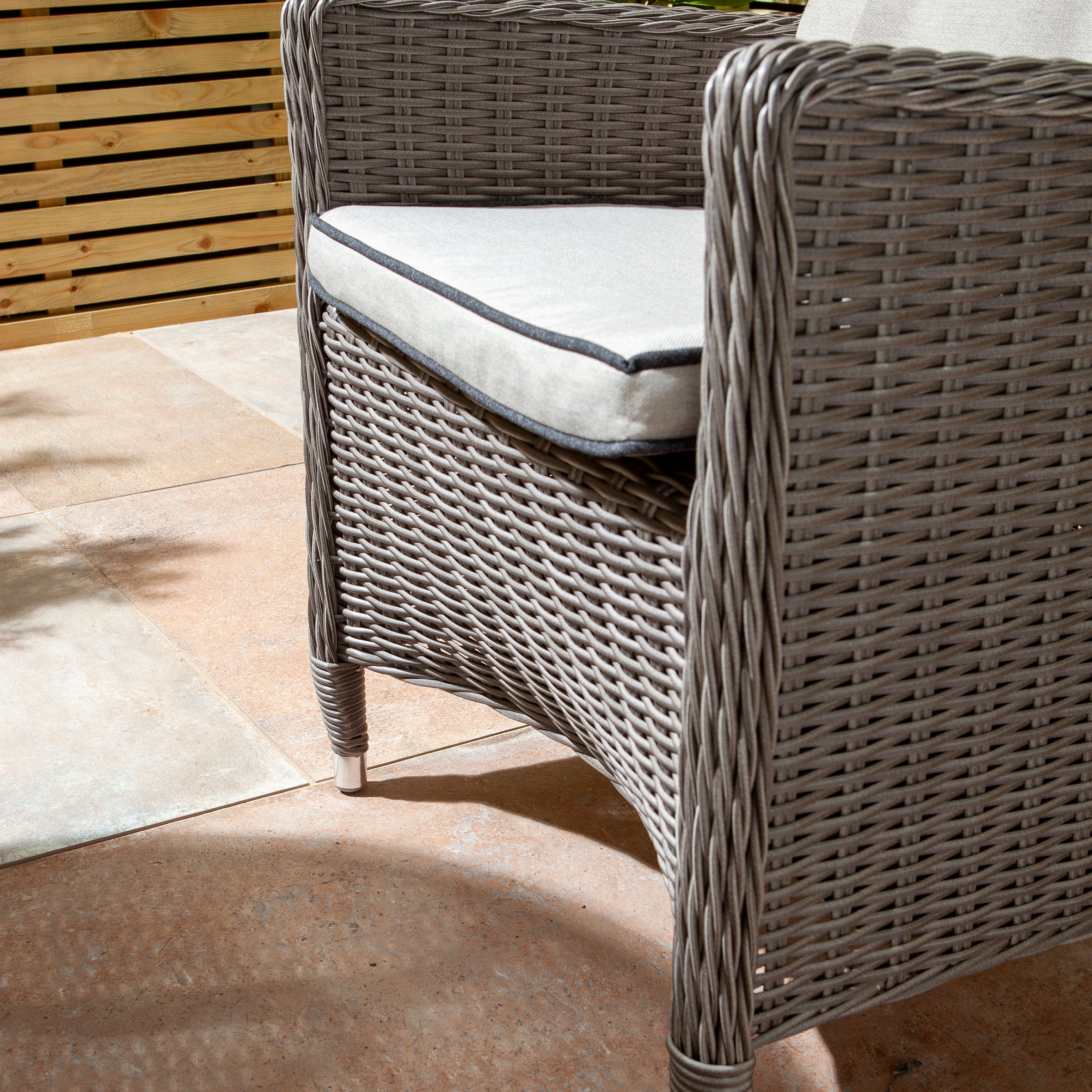 Rowlinson Prestbury Bistro Set – Natural Stone